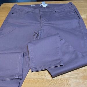 Sonoma Women’s Skinny Jeans in Dusty Lavender